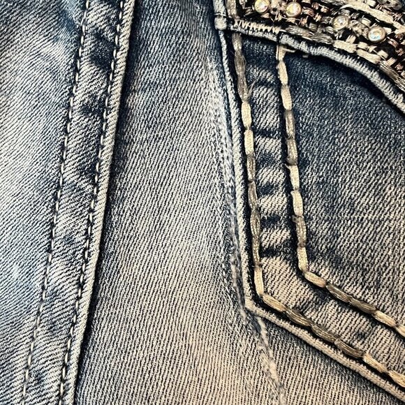 Miss Me Signature Crop jeans denim 27 embellished distressed - Picture 11 of 13